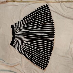 Maeve Anthropologie 'Remy' Black White Striped Elastic Waist Pleated Skirt
